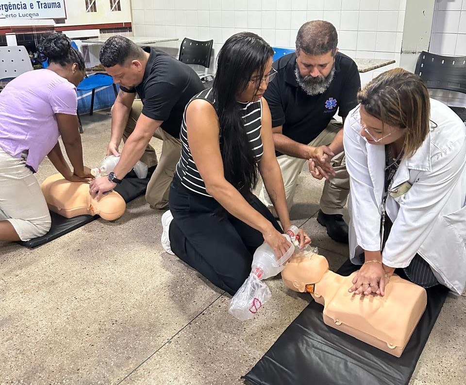 A capacitação faz parte do projeto de Educação Continuada da unidade de saúde. A ação abordou o reconhecimento dos sinais de parada cardiorrespiratória.